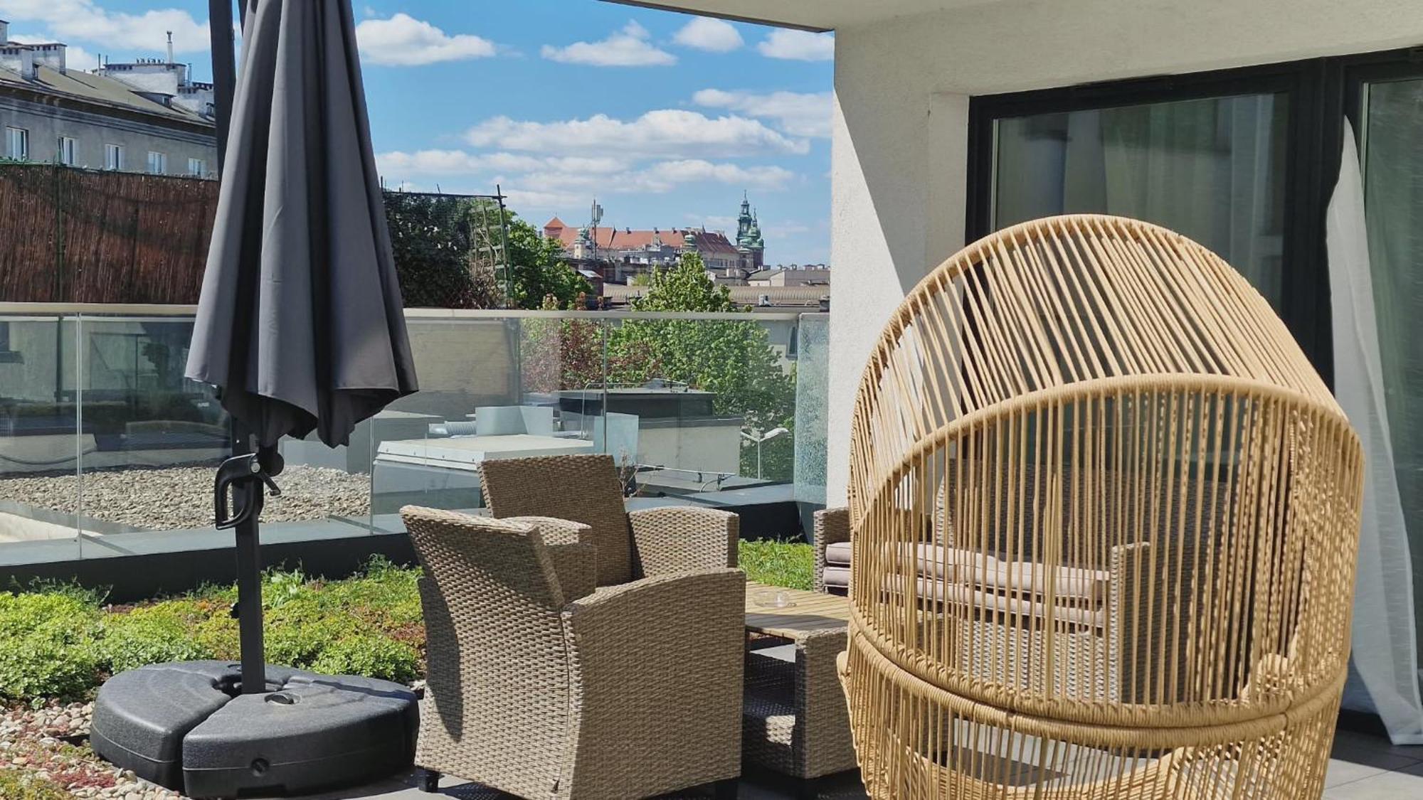 Inpoint Apartments G11 Near Old Town & Kazimierz District & Optional Paid Parking — Photos 2